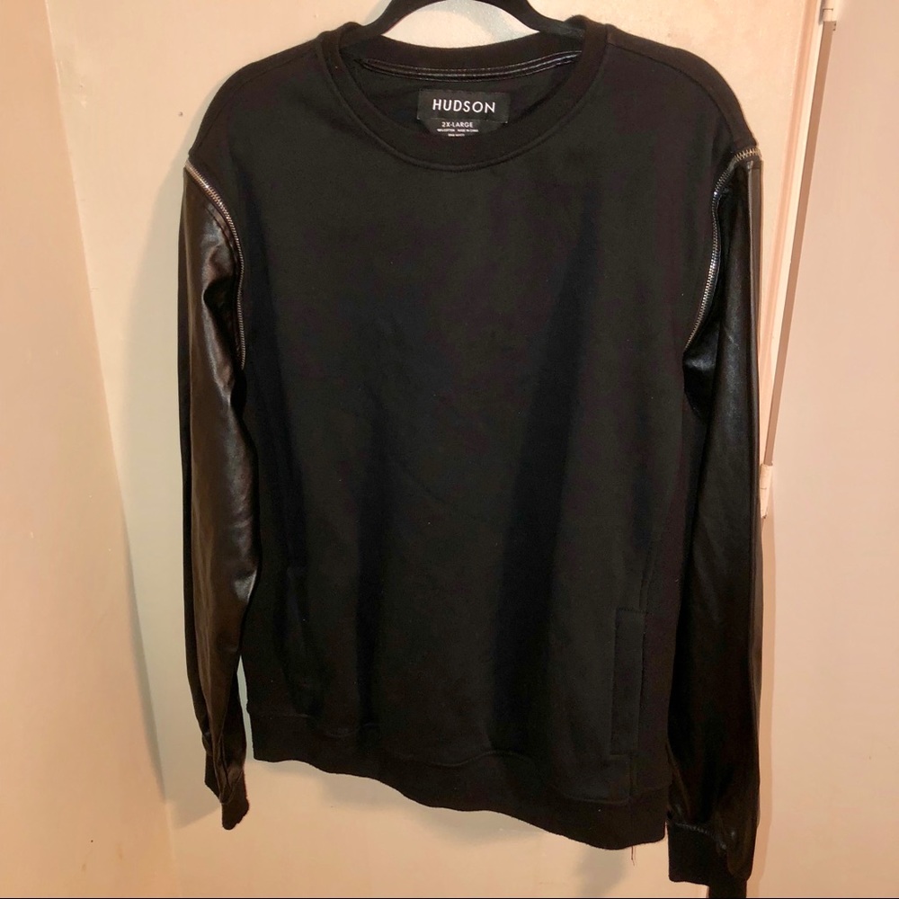 Men’s Hudson Leather Sleeved Sweatshirt